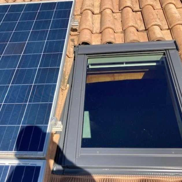 Pose de vélux et rénovation toiture à Lézan