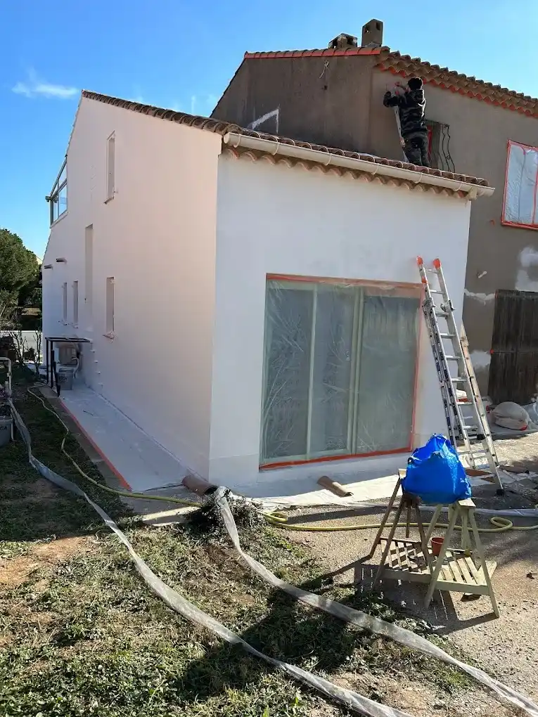 chantier de toiture à Milhaud avec notre couvreur